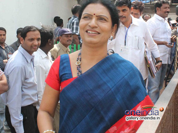 మరో ఇద్దరు కాంగ్రెస్ నేత‌లు కూడా కేసు దాఖలు..! న్యాయం త‌మ‌వైపే ఉందంటున్న నేత‌లు..!!