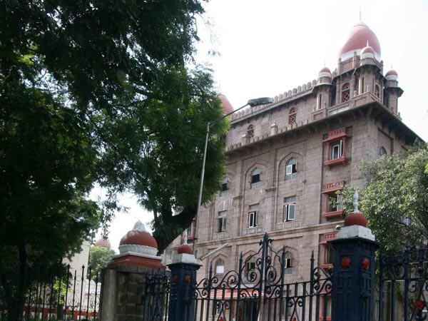 High Court Issued Notices to Governments, bcs ready to protest in delhi on 10% reservations High Court Issued Notices to Governments, bcs ready to protest in delhi on 10% reservations