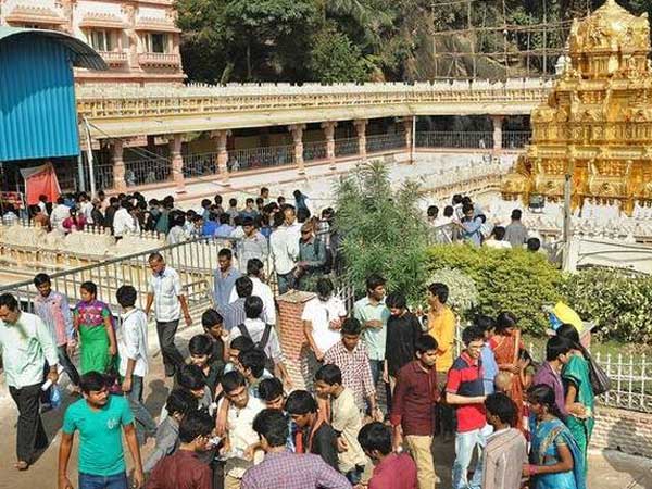 డ్రెస్ కోడ్ పక్కాగా అమలు