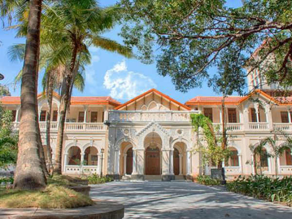 ఎన్నికల వేళ బాలీవుడ్ కార్యక్రమానికి ప్రధాని మోడీ