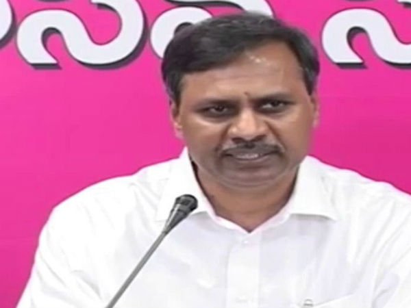 పల్లా అలా.. కవిత ఇలా..!