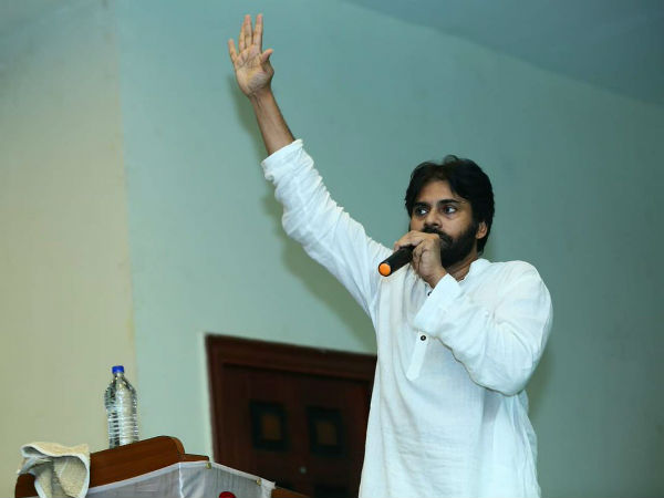 వెన్నుపోటు పొడిపించుకొనే బ‌ల‌హీనుడిని కాదు..