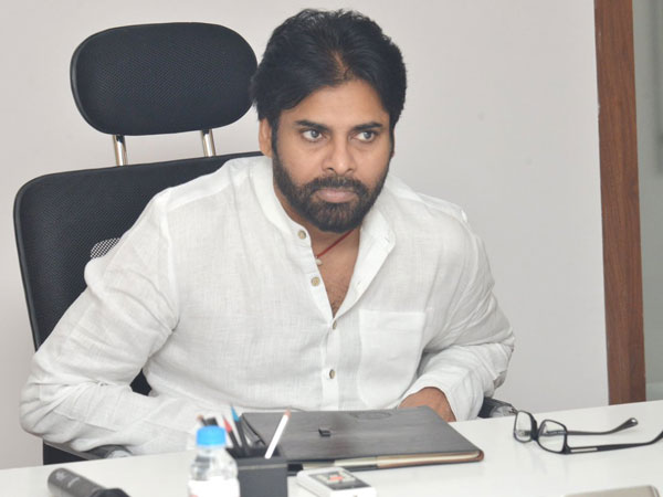 దురదృష్టవశాత్తూ కుటుంబాల చేతుల్లో చిక్కుకుంది