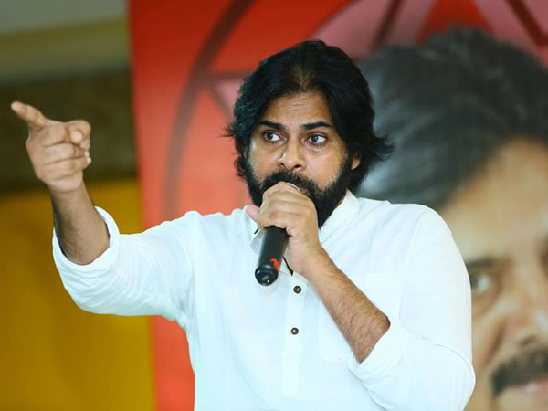  హోదాతో పవన్ కళ్యాణ్‌ను ఆకర్షించే ప్రయత్నం