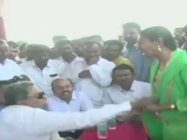 చున్నీ లాగేసిన సిద్ధరామయ్య