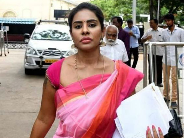 చిరంజీవి ఎంత డబ్బులు తీసుకున్నారో పవన్ కళ్యాణ్ చెప్పాలి చిరంజీవి ఎంత డబ్బులు తీసుకున్నారో పవన్ కళ్యాణ్ చెప్పాలి