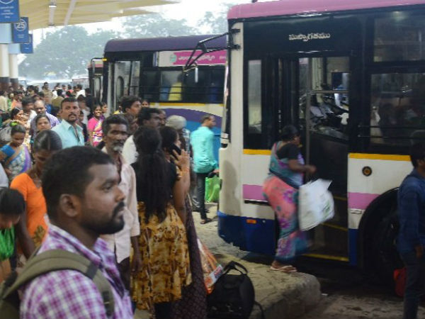 రిజర్వేషన్ కోసం సంప్రదించాల్సిన ఫోన్ నెంబర్లు : 