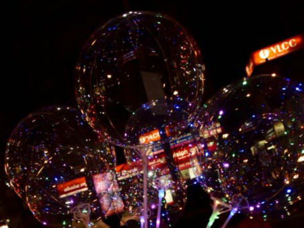 అట్టహాసంగా కొత్త సంవత్సర వేడుకలు..! కోటి కాంతుల మద్య కొత్త యేడాది సంబరాలు..!! అట్టహాసంగా కొత్త సంవత్సర వేడుకలు..! కోటి కాంతుల మద్య కొత్త యేడాది సంబరాలు..!!