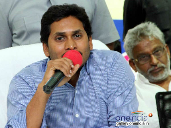 బ‌స్సు యాత్ర ర‌ద్దు..త‌ట‌స్థుల కోసం ఇలా..