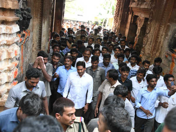 పద్మావతి అతిథి గృహంలో జగన్