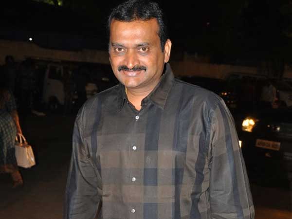 గ‌ణేష్ ప‌వ‌న్ వీరాభిమాని..! కాని కాంగ్రెస్ లో చేరిన క‌మెడియ‌న్..!! 