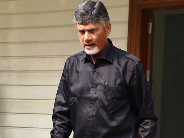 అందుకే ముఖ్యమంత్రి హోదా ఉన్నా బ్లాక్ షర్ట్‌తో