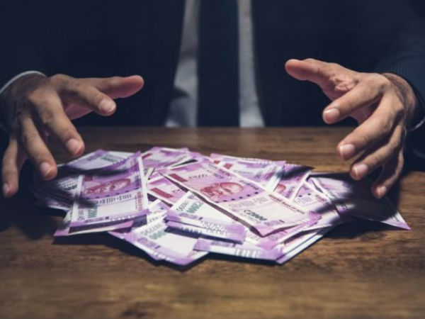  ఖ‌రీదైన విల్లాలు..! ల‌క్స‌రీ కార్లు..! ఇదే మోస‌గాళ్ల హైఫై మెరుగులు..!!