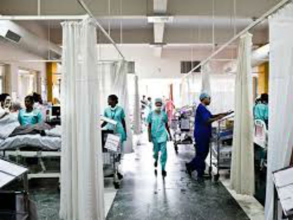 ప్రభుత్వ ఆస్పత్రుల్లో వైద్యం పడకేయటమే... ప్రైవేట్ దోపిడీకి కారణం 