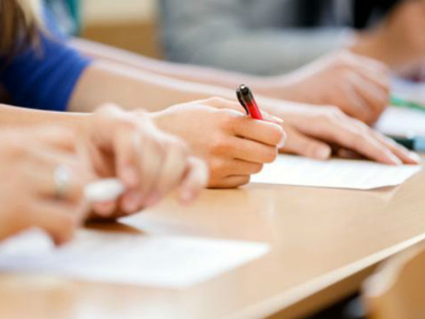 an astrologer cheated an inter girl student and trying collect 40 thousand rupees from her, nabbed an astrologer cheated an inter girl student and trying collect 40 thousand rupees from her, nabbed