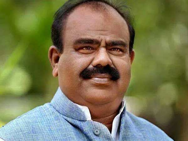 మాజీ స్పీకర్ ను అరెస్ట్ చేస్తే చట్టసభలు ఏం చేస్తాయి ?