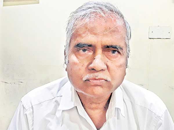  కండక్టర్ నిర్లక్ష్యం.. డిపో మేనేజర్ అలక్ష్యం