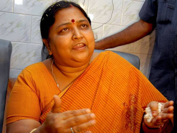 భర్తతో కలిసి వైఎస్ఆర్ సీపీ వైపు..