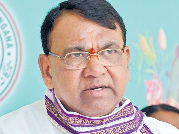 cm kcr condolence to speaker pocharam mothers death