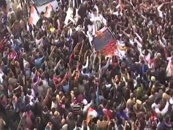ఇబ్బందికర పరిణామం ఇబ్బందికర పరిణామం