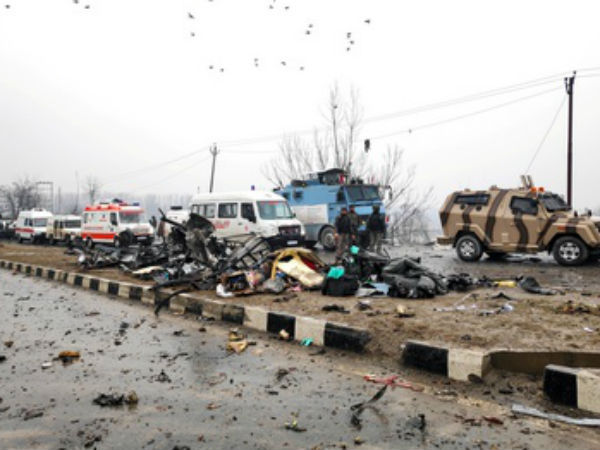 అందరం ఒక్కచోటకు వద్దాం అందరం ఒక్కచోటకు వద్దాం