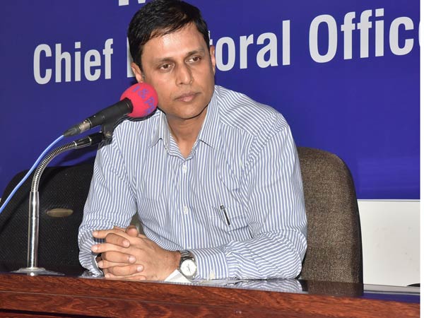 లోక్ సభ కోసం స్పెషల్ డ్రైవ్