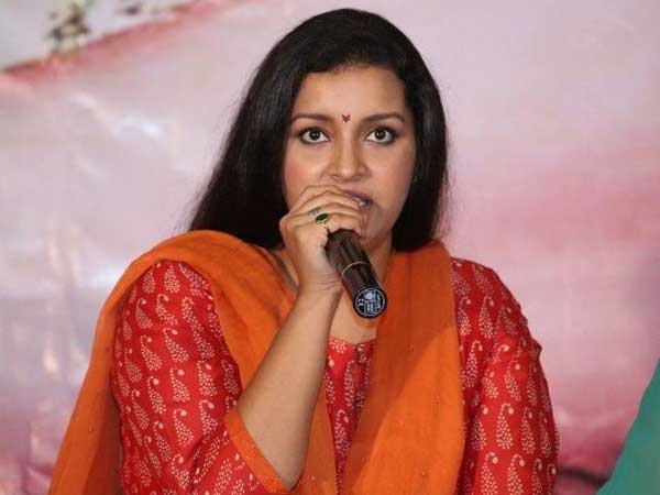 Renu Desai as Sakshi anchor : Pawan Kalyan in same district