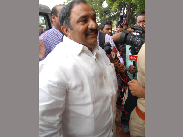 టీడీపీకి దూరంగా ఉండటం వల్లేనా? 