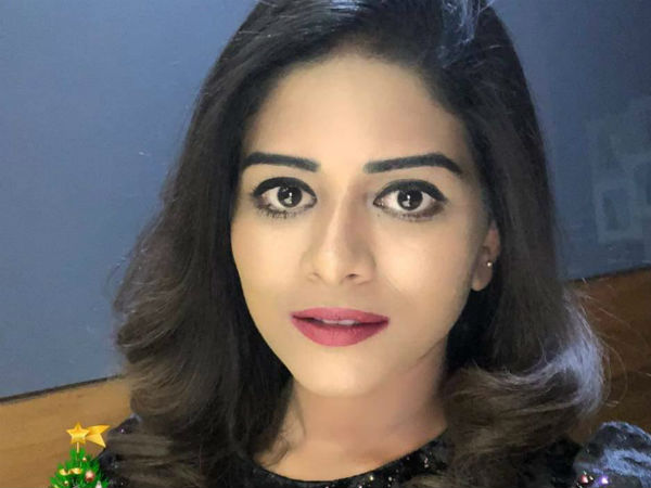  ఏపి పోలీసుల‌పైన న‌మ్మ‌కం లేదు..! శిఖాను త‌ప్పించే ప్ర‌య‌త్నం చేస్తున్నారంటున్న ప‌ద్మ‌శ్రీ‌..!!