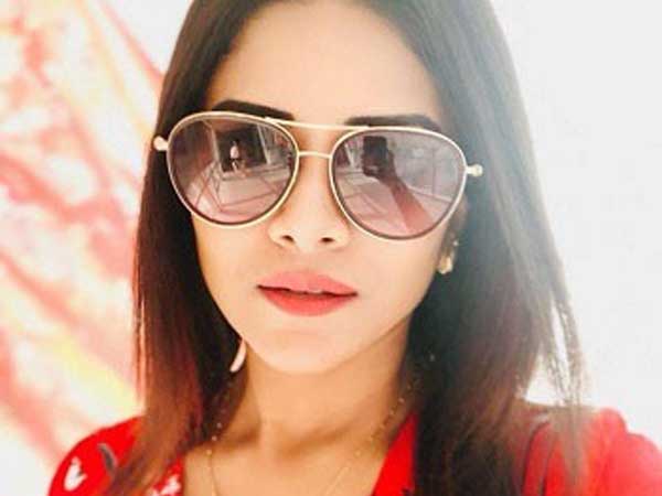హైదరాబాదులో ఫిర్యాదు