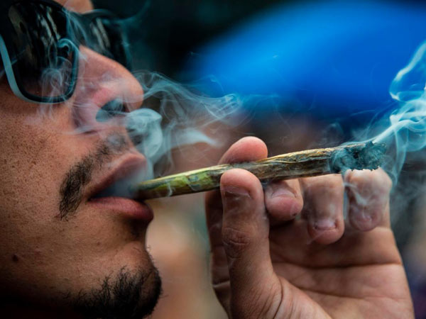  సామాజికన్యాయం-సాధికారత మంత్రిత్వ శాఖ సర్వే..! న‌ల్ల‌మందుకు బానిస‌లౌతున్న‌ ప్ర‌జ‌లు..!!