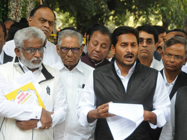 ఆ ముగ్గురు అధికారుల‌ను త‌ప్పించండి..