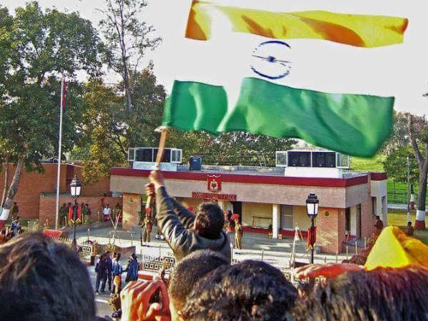 వాఘా వద్ద వందనం ..