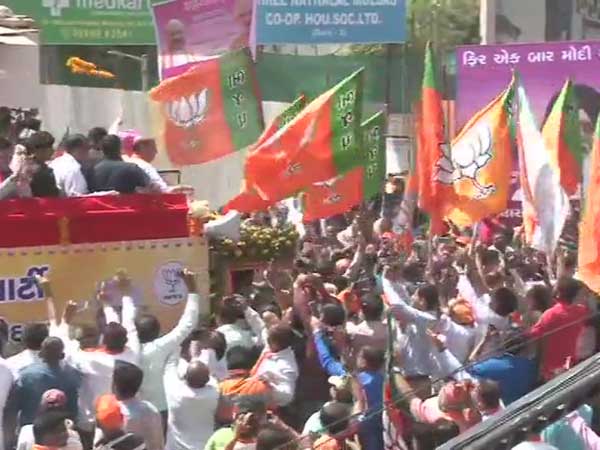  హాజరైన అతిరథ మహారథులు