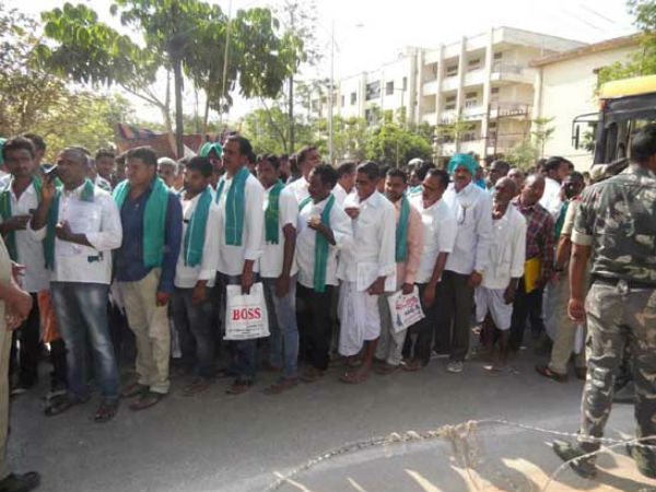 రంగంలోకి దిగిన మంత్రి..! ససేమిరా అంటున్న రైతులు..!! రంగంలోకి దిగిన మంత్రి..! ససేమిరా అంటున్న రైతులు..!!