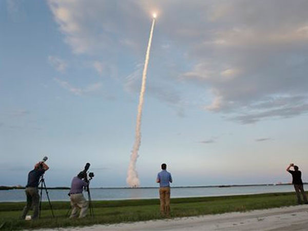 ఆయుధాలపై ఒత్తిడి పెంచే ఈఎంపీ