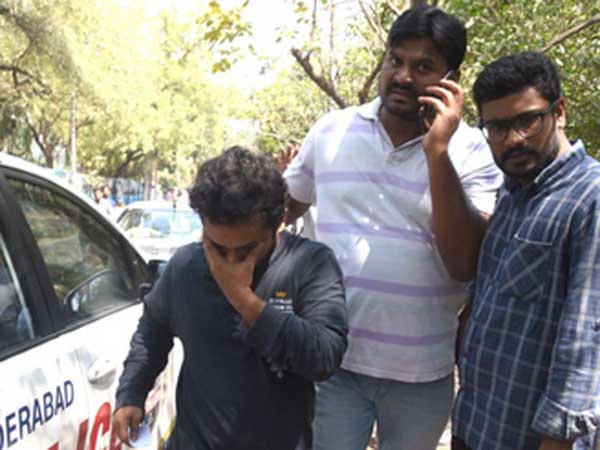గుగూట్ ప్లే స్టోర్ నుండి సమాచారం.. గుగూట్ ప్లే స్టోర్ నుండి సమాచారం..