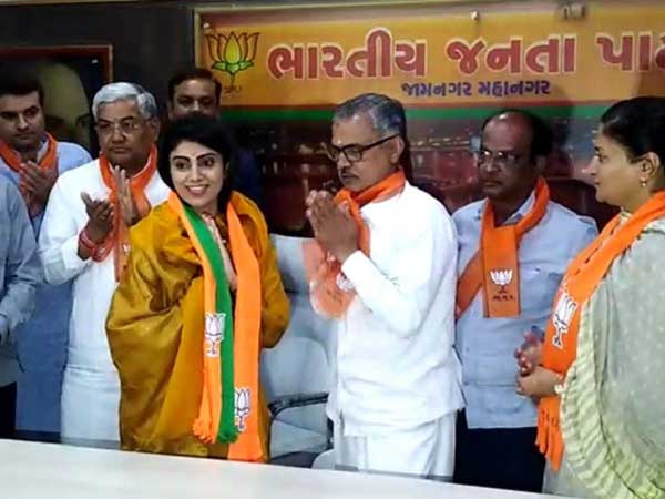 Ravindra Jadeja’s wife Rivaba joins BJP Ravindra Jadeja’s wife Rivaba joins BJP