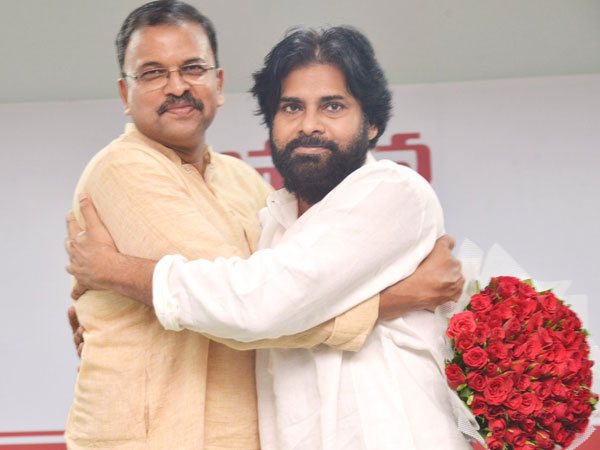 JD Lakshmi Narayana to contest as MP form Vizag: pawan form Gajuwaka JD Lakshmi Narayana to contest as MP form Vizag: pawan form Gajuwaka
