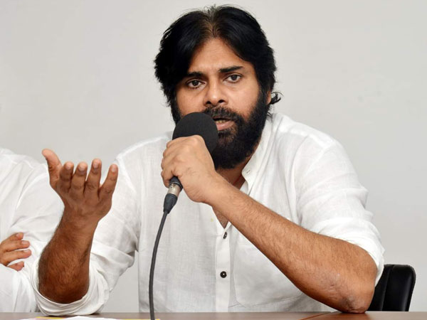 ఎక్కడ కూడా కమ్యూనిస్టులు పేరు వినిపించట్లేదు