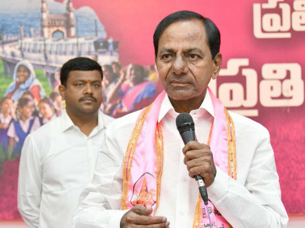 కాంగ్రెస్ ఖాళీ అయ్యే పరిస్థితి