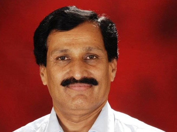 సిట్టింగ్ స్థానమని ఒకరు, జేడీఎస్‌కు ఇవ్వద్దని మరొకరు