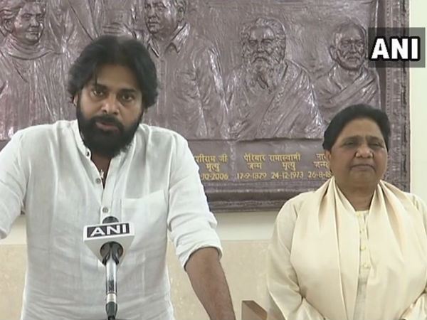 అత్యున్నత పదవి అధిరోహించాలి