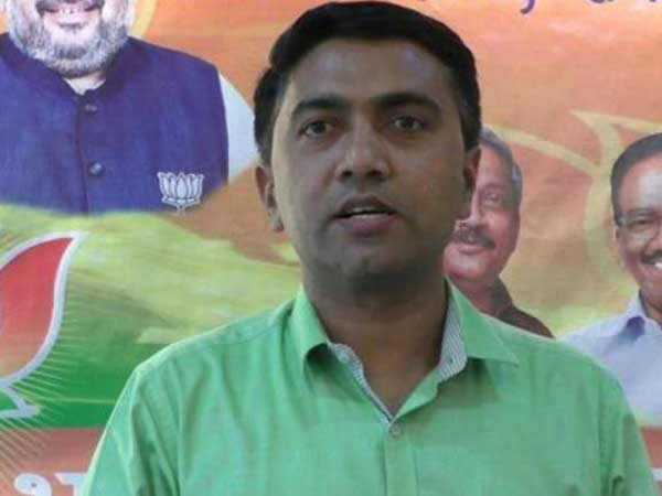  గో.. గోవా, రిసార్టుకు చేరిన రాజకీయం