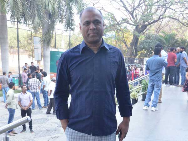 పివిపి ఆస్తుల వివరాలు ఇలా.. పివిపి ఆస్తుల వివరాలు ఇలా..