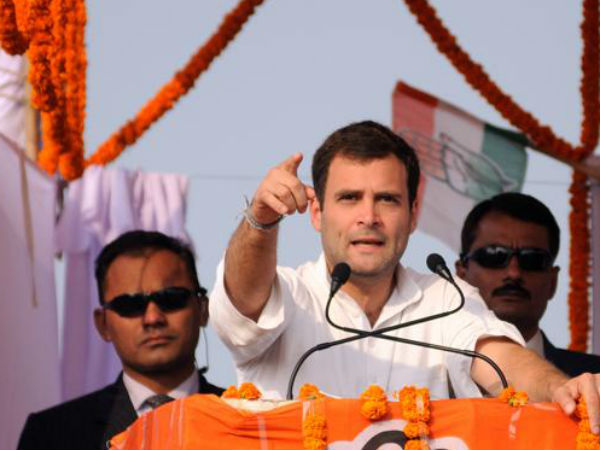 పెద్ద నోట్ల రద్దుతో ఇబ్బంది పడ్డది సామాన్యుడు పెద్ద నోట్ల రద్దుతో ఇబ్బంది పడ్డది సామాన్యుడు