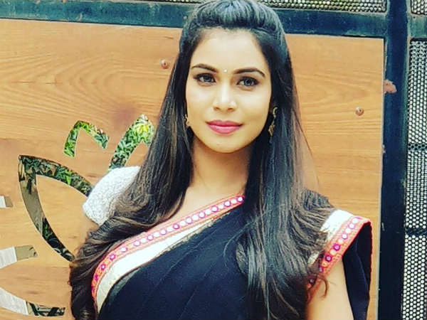 కాంగ్రెస్ నుండి టికెట్ కోసం యత్నం ఫలించకనే .. ఇలా కాంగ్రెస్ నుండి టికెట్ కోసం యత్నం ఫలించకనే .. ఇలా