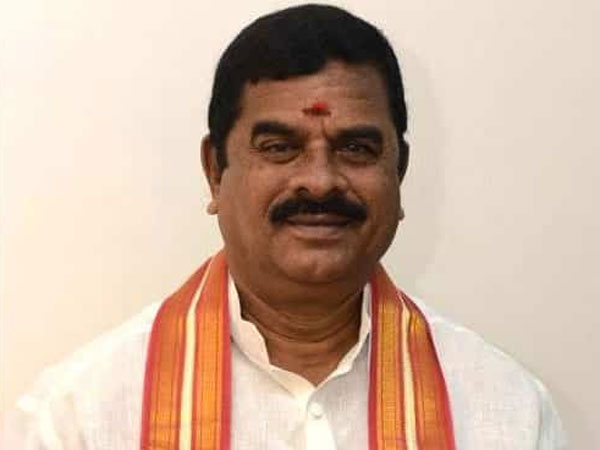 పట్టభద్రులు ఇలాగే...! అదికార పార్టీ అభ్య‌ర్ధిపై రాని స్ప‌ష్ట‌త‌..!!