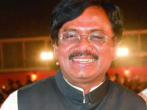  పార్టీలో ఉన్నా త‌గిన ప్రాధాన్య‌త ఇవ్వ‌లేదు..! కేసీఆర్ పై వినోద్, వివేక్ ఆరోప‌ణ‌లు..!!