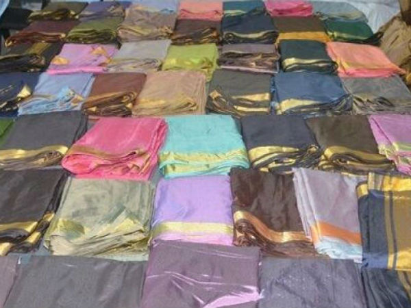 నాసిరకం నూలుతో చీరల తయారు చేస్తున్న పరిశ్రమలకు నోటీసులు 